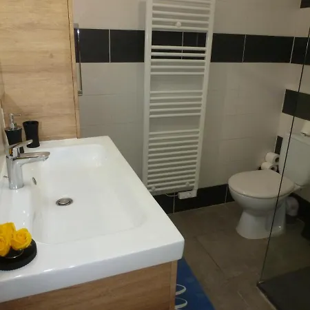 Chic Et Douillet Apartman *